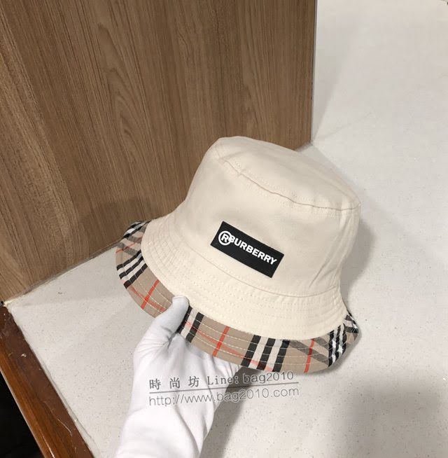 Burberry男女同款帽子 巴寶莉2021新款格子拼接純棉漁夫帽遮陽帽  mm1577
